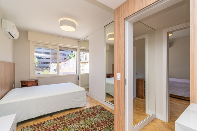 Imagem Apartamento com 3 Quartos à Venda, 120 m² em Moinhos De Vento - Porto Alegre