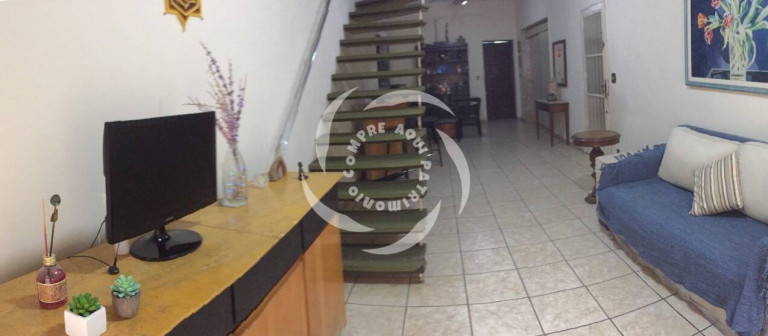 Casa com 5 Quartos à Venda, 240 m² em Cambuci - São Paulo