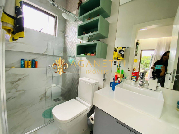 Imagem Casa com 4 Quartos à Venda, 308 m² em Vespasiano Imagem Casa com 4 Quartos à Venda, 308 m² em Vespasiano
