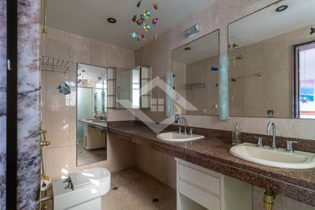 Imagem Apartamento com 4 Quartos à Venda, 425 m² em Copacabana - Rio De Janeiro Imagem Apartamento com 4 Quartos à Venda, 425 m² em Copacabana - Rio De Janeiro