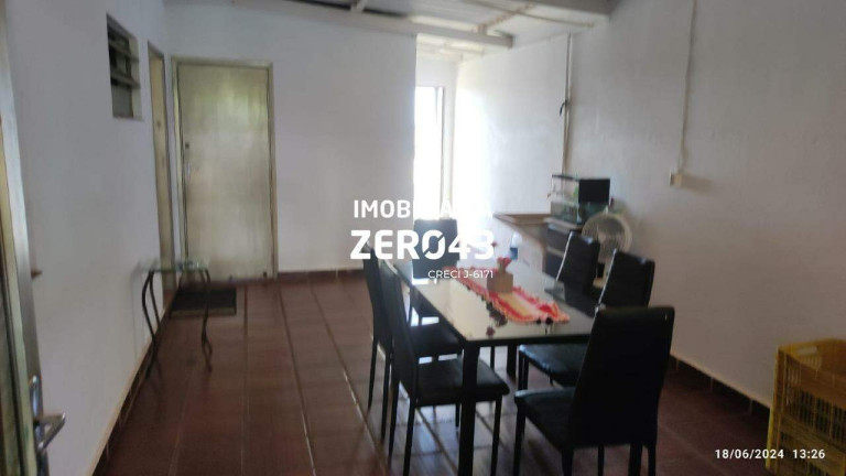 Imagem Casa com 3 Quartos à Venda, 180 m² em Sabará I - Londrina Imagem Casa com 3 Quartos à Venda, 180 m² em Sabará I - Londrina