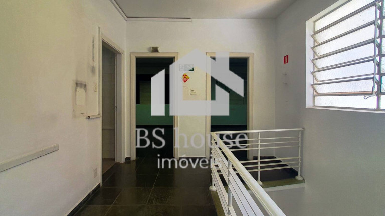 Imagem Sobrado com 8 Quartos para Alugar, 349 m² em Vila Bastos - Santo André