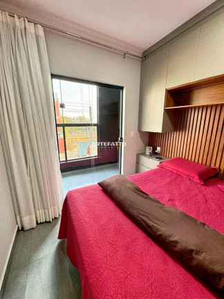 Imagem Apartamento com 2 Quartos à Venda, 