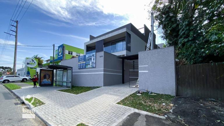 Imagem Sobrado com 3 Quartos à Venda, 189 m² em Boa Vista - Curitiba Imagem Sobrado com 3 Quartos à Venda, 189 m² em Boa Vista - Curitiba