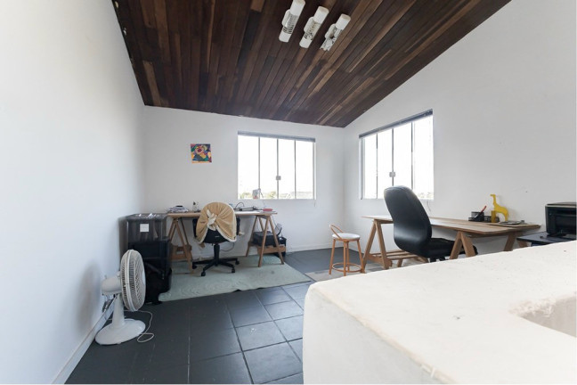 Imagem Casa com 4 Quartos à Venda, 320 m² em Santo Inácio - Curitiba Imagem Casa com 4 Quartos à Venda, 320 m² em Santo Inácio - Curitiba