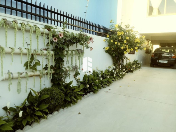 Imagem Casa com 3 Quartos à Venda, 200 m² em Camobi - Santa Maria