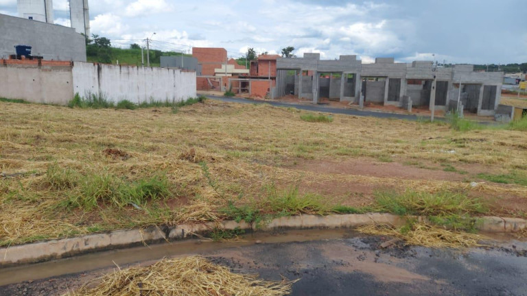 Imagem Terreno à Venda, 180 m² em Julio Ustrito - Salto Imagem Terreno à Venda, 180 m² em Julio Ustrito - Salto