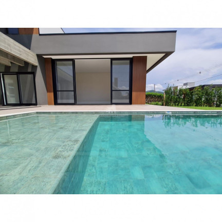Imagem Casa com 4 Quartos à Venda, 286 m² em Santa Regina - Camboriú Imagem Casa com 4 Quartos à Venda, 286 m² em Santa Regina - Camboriú
