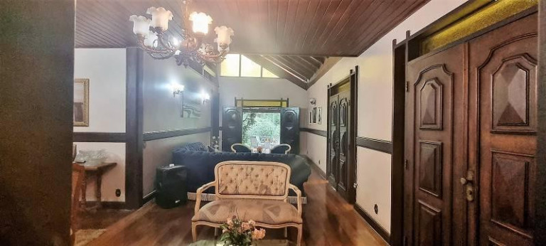 Imagem Casa com 4 Quartos à Venda, 800 m² em Freguesia - Rio De Janeiro Imagem Casa com 4 Quartos à Venda, 800 m² em Freguesia - Rio De Janeiro