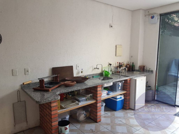 Imagem Casa com 4 Quartos à Venda, 200 m² em Sarandi - Porto Alegre Imagem Casa com 4 Quartos à Venda, 200 m² em Sarandi - Porto Alegre