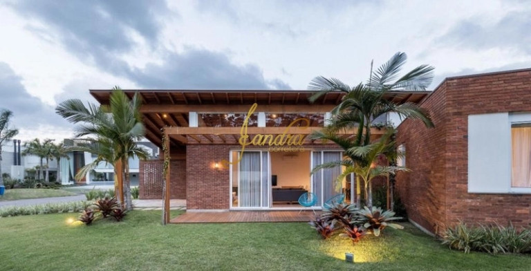 Imagem Casa de Condomínio com 4 Quartos à Venda, 226 m² em Centro - Xangri-la