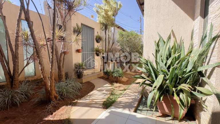 Casa de Condomínio com 5 Quartos à Venda, 200 m² em Arniqueiras - águas Claras