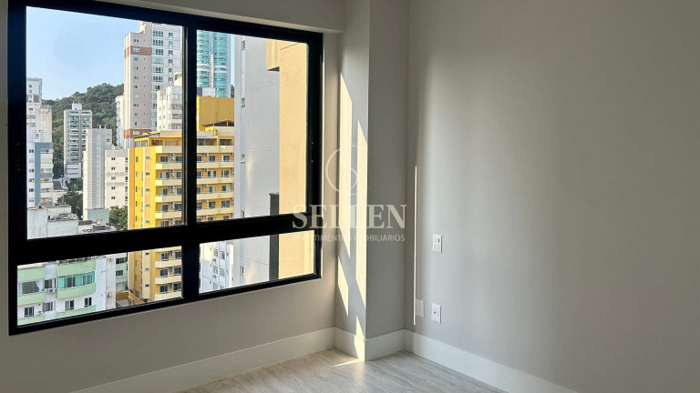 Imagem Apartamento com 4 Quartos à Venda, 10 m² em Pioneiros - Balneário Camboriú