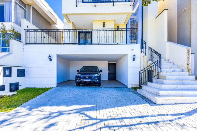 Imagem Casa com 2 Quartos à Venda, 233 m² em Santa Cândida - Curitiba
