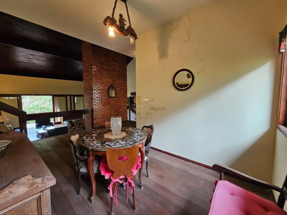 Imagem Casa com 6 Quartos à Venda, 450 m² em Albuquerque - Teresópolis Imagem Casa com 6 Quartos à Venda, 450 m² em Albuquerque - Teresópolis