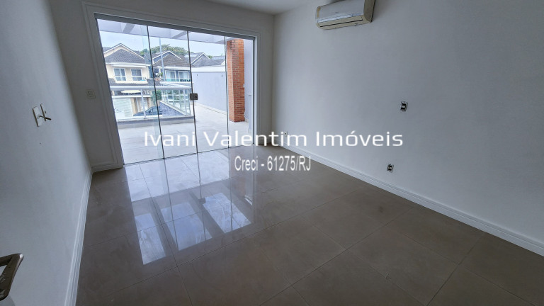 Imagem Casa com 4 Quartos à Venda, 240 m² em Recreio Dos Bandeirantes - Rio De Janeiro Imagem Casa com 4 Quartos à Venda, 240 m² em Recreio Dos Bandeirantes - Rio De Janeiro