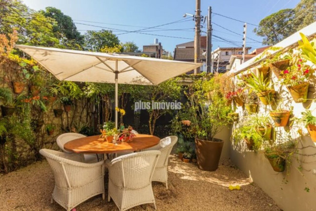 Imagem Casa com 4 Quartos à Venda, 365 m² em Jardim Guedala - São Paulo