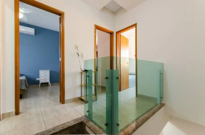 Imagem Casa com 3 Quartos para Alugar, 136 m² em Gonzaga - Santos