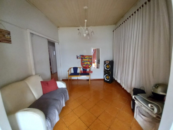 Imagem Casa com 4 Quartos à Venda, em Estreito - Florianópolis Imagem Casa com 4 Quartos à Venda, em Estreito - Florianópolis