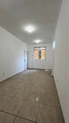 Sala Comercial à Venda, 20 m² em Centro - Florianópolis