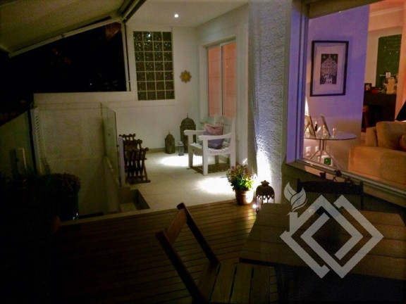 Imagem Casa com 3 Quartos à Venda, 220 m² em Jurerê Internacional - Florianópolis