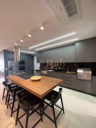 Imagem Apartamento com 4 Quartos à Venda, 265 m² em Centro - Balneário Camboriú Imagem Apartamento com 4 Quartos à Venda, 265 m² em Centro - Balneário Camboriú