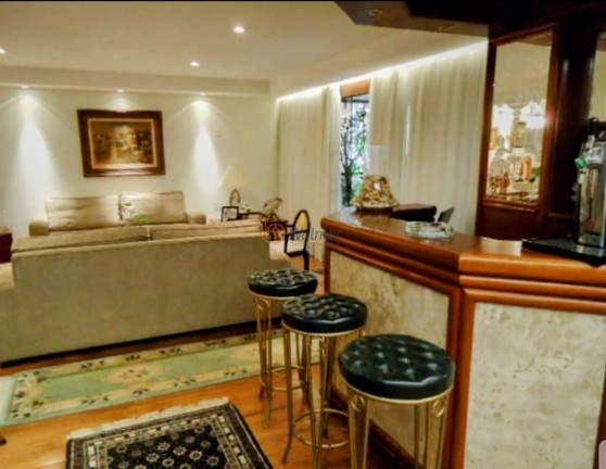 Imóvel com 4 Quartos à Venda, 269 m² em Cambuí - Campinas