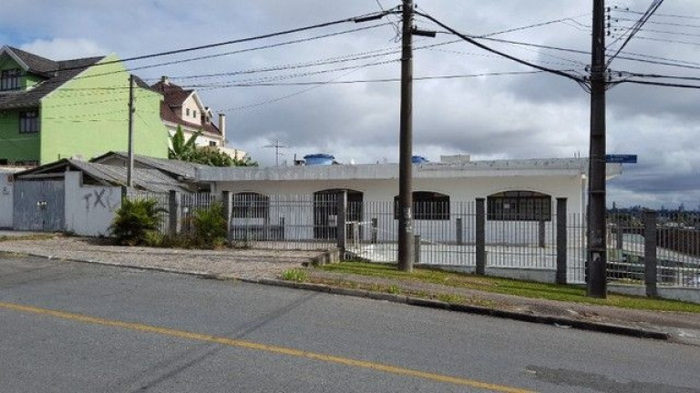 Imagem Casa com 2 Quartos à Venda, 440 m² em Bairro Alto - Curitiba