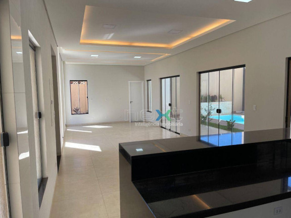 Imagem Casa com 3 Quartos à Venda, 233 m² em Parque Residencial Rita Vieira - Campo Grande