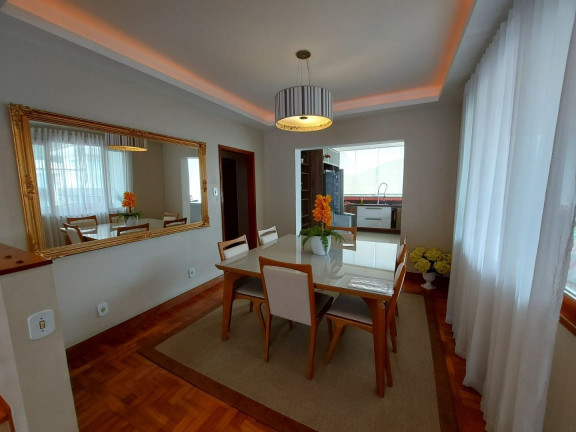 Imagem Casa com 3 Quartos à Venda, 260 m² em Jardim Cascata - Teresópolis