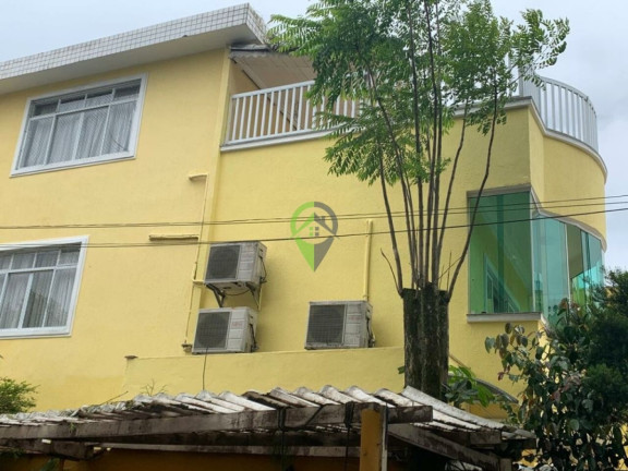 Imagem Casa com 3 Quartos à Venda, 256 m² em Embaré - Santos Imagem Casa com 3 Quartos à Venda, 256 m² em Embaré - Santos