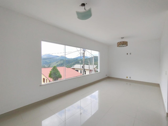 Imagem Casa com 4 Quartos à Venda, 216 m² em Albuquerque - Teresópolis Imagem Casa com 4 Quartos à Venda, 216 m² em Albuquerque - Teresópolis