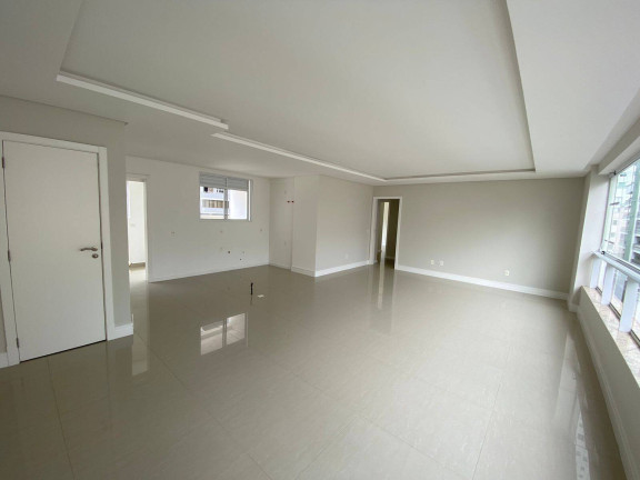 Imagem Apartamento com 3 Quartos à Venda, 250 m² em Centro - Balneário Camboriú Imagem Apartamento com 3 Quartos à Venda, 250 m² em Centro - Balneário Camboriú
