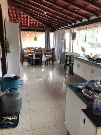 Imagem Casa com 6 Quartos à Venda, 320 m² em Santa Mônica - Guarapari