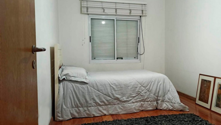 Imagem Casa com 3 Quartos à Venda, 210 m² em Vila Carrão - São Paulo