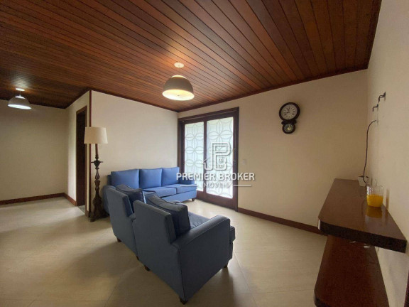 Imagem Casa com 4 Quartos à Venda, 550 m² em Três Córregos - Teresópolis