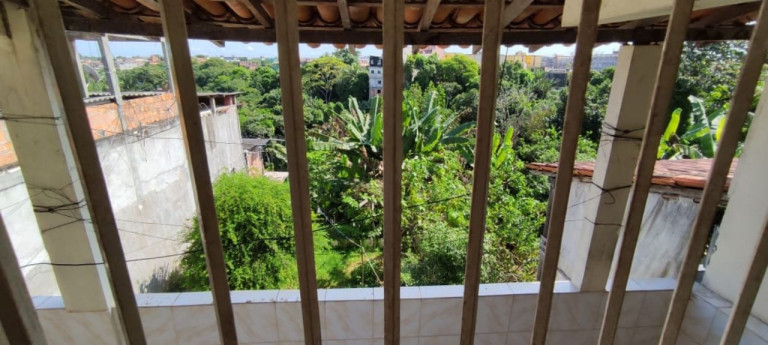 Imagem Casa com 5 Quartos à Venda, 700 m² em Cajazeiras V - Salvador Imagem Casa com 5 Quartos à Venda, 700 m² em Cajazeiras V - Salvador