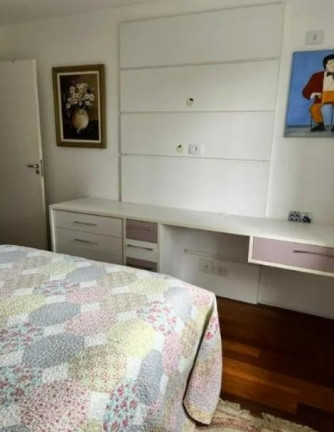 Imagem Casa com 3 Quartos à Venda, 250 m² em São Lourenço - Curitiba Imagem Casa com 3 Quartos à Venda, 250 m² em São Lourenço - Curitiba