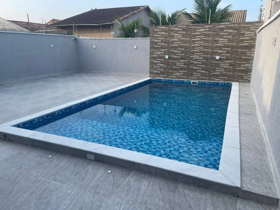 Imagem Casa com 4 Quartos à Venda, 350 m² em  Maria Helena Novaes - Peruíbe