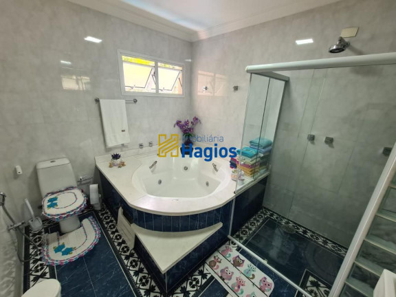 Casa de Condomínio com 3 Quartos à Venda, 270 m² em Alphaville - Santana De Parnaíba