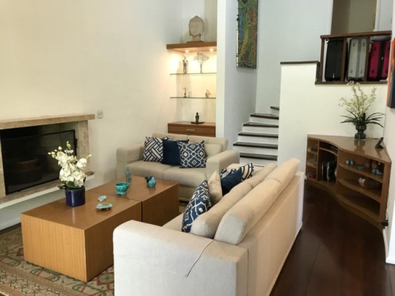 Imagem Casa com 4 Quartos à Venda, 243 m² em Chácara Pavoeiro - Cotia Imagem Casa com 4 Quartos à Venda, 243 m² em Chácara Pavoeiro - Cotia