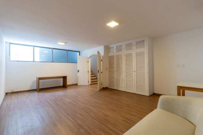 Imagem Casa com 4 Quartos à Venda, 260 m² em Jardim Morumbi - São Paulo Imagem Casa com 4 Quartos à Venda, 260 m² em Jardim Morumbi - São Paulo