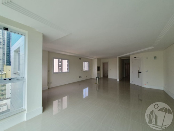 Imagem Apartamento com 3 Quartos à Venda, 136 m² em Centro - Balneário Camboriú