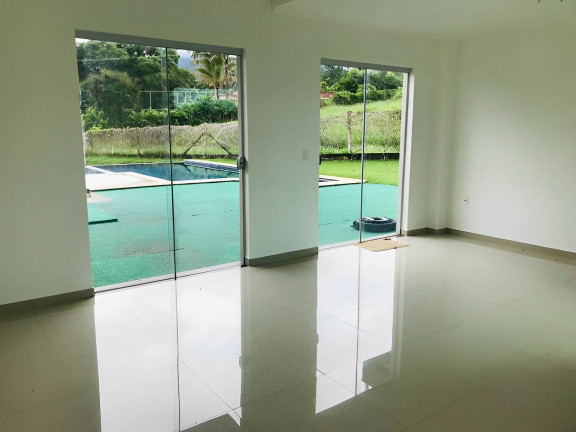 Imagem Casa com 4 Quartos à Venda, 1.550 m² em Centro - Vargem Imagem Casa com 4 Quartos à Venda, 1.550 m² em Centro - Vargem