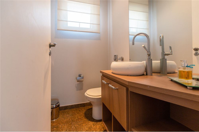 Imagem Apartamento com 3 Quartos à Venda, 230 m² em Moema - São Paulo