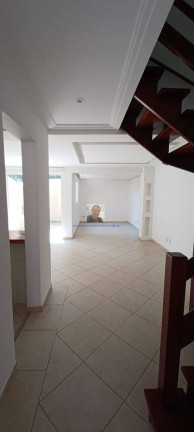 Imagem Casa com 3 Quartos para Alugar,  em Barueri