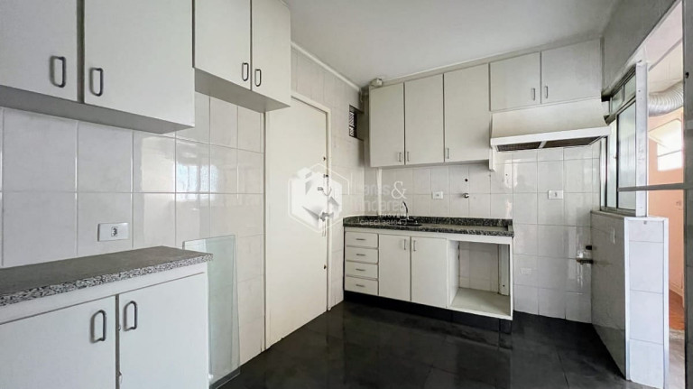 Imagem Apartamento com 3 Quartos à Venda, 137 m² em Pinheiros - São Paulo Imagem Apartamento com 3 Quartos à Venda, 137 m² em Pinheiros - São Paulo