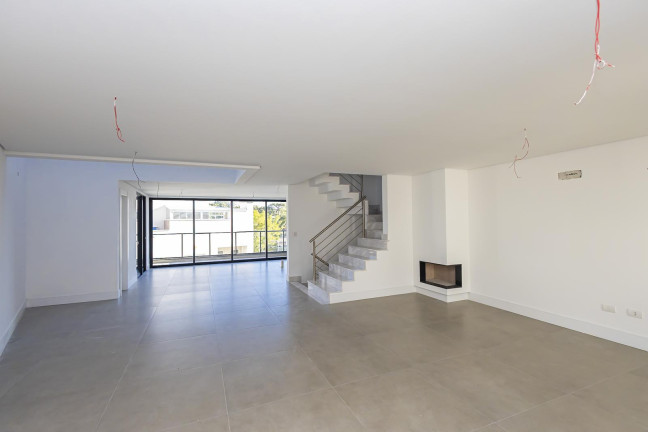 Imagem Casa de Condomínio com 3 Quartos à Venda, 294 m² em Santo Inácio - Curitiba Imagem Casa de Condomínio com 3 Quartos à Venda, 294 m² em Santo Inácio - Curitiba