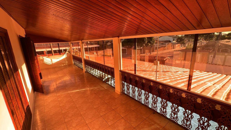 Imagem Casa com 4 Quartos à Venda, 150 m² em Jardim Satélite - São José Dos Campos