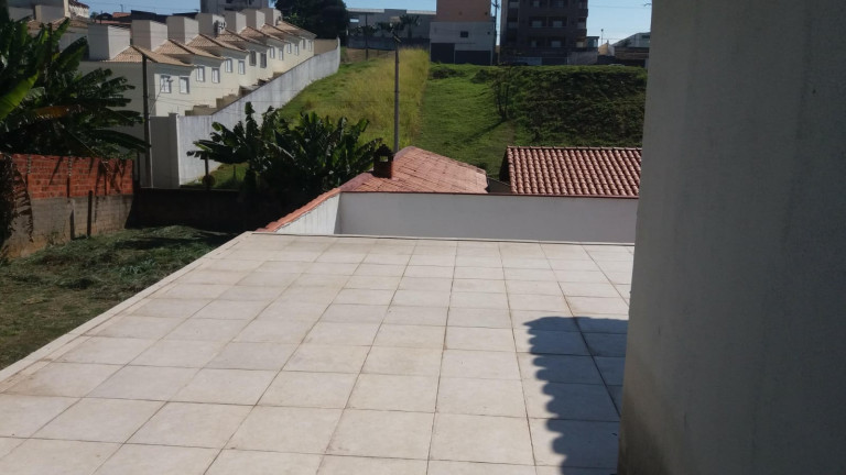 Imagem Sobrado com 5 Quartos à Venda, 378 m² em Jardim Santa Rosália - Sorocaba